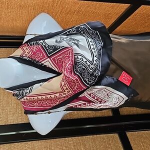 VINTAGE Oscar De La Renta 100% silk scarf
